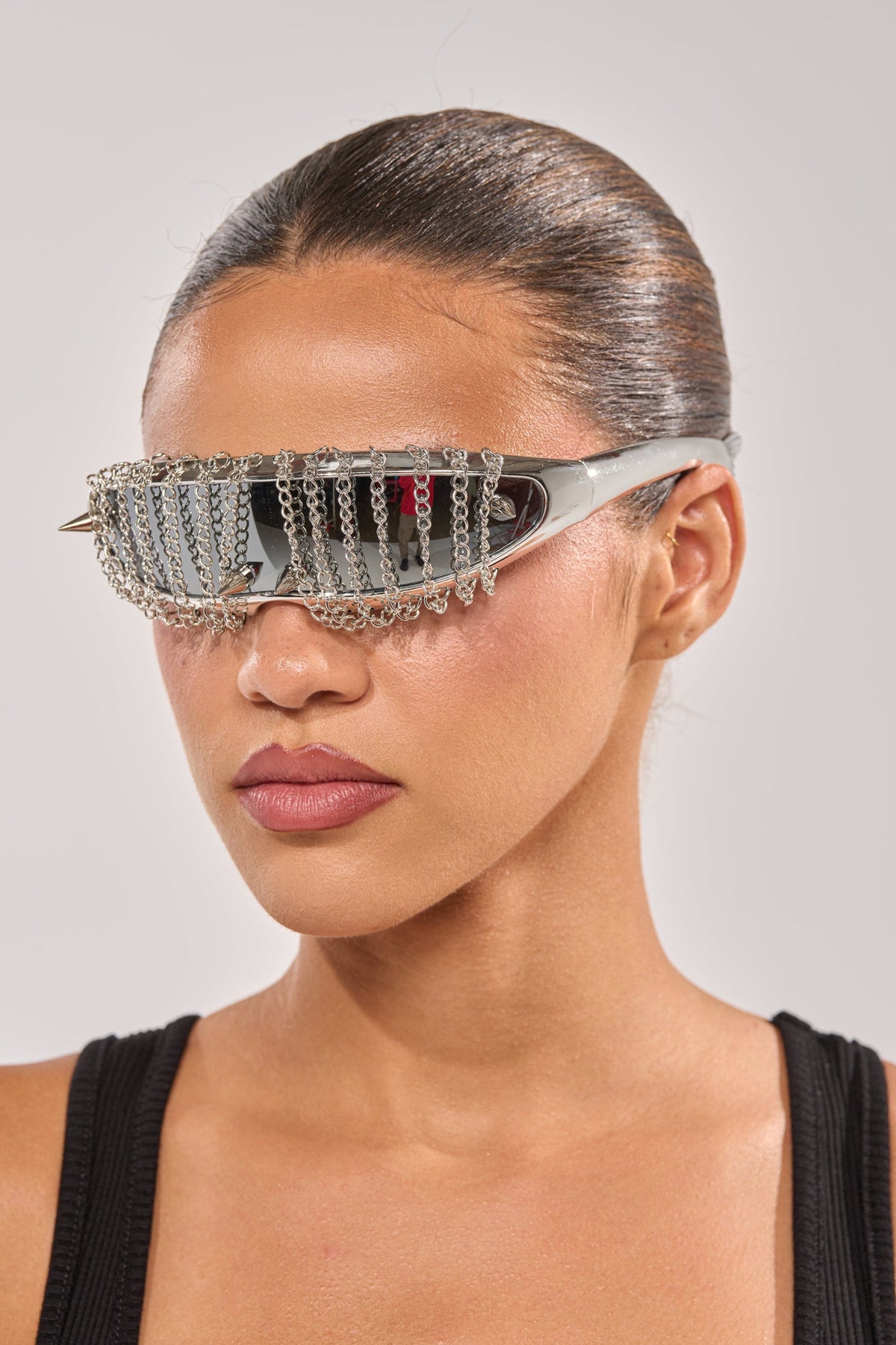 CHAINED DOWN SUNGLASSES
