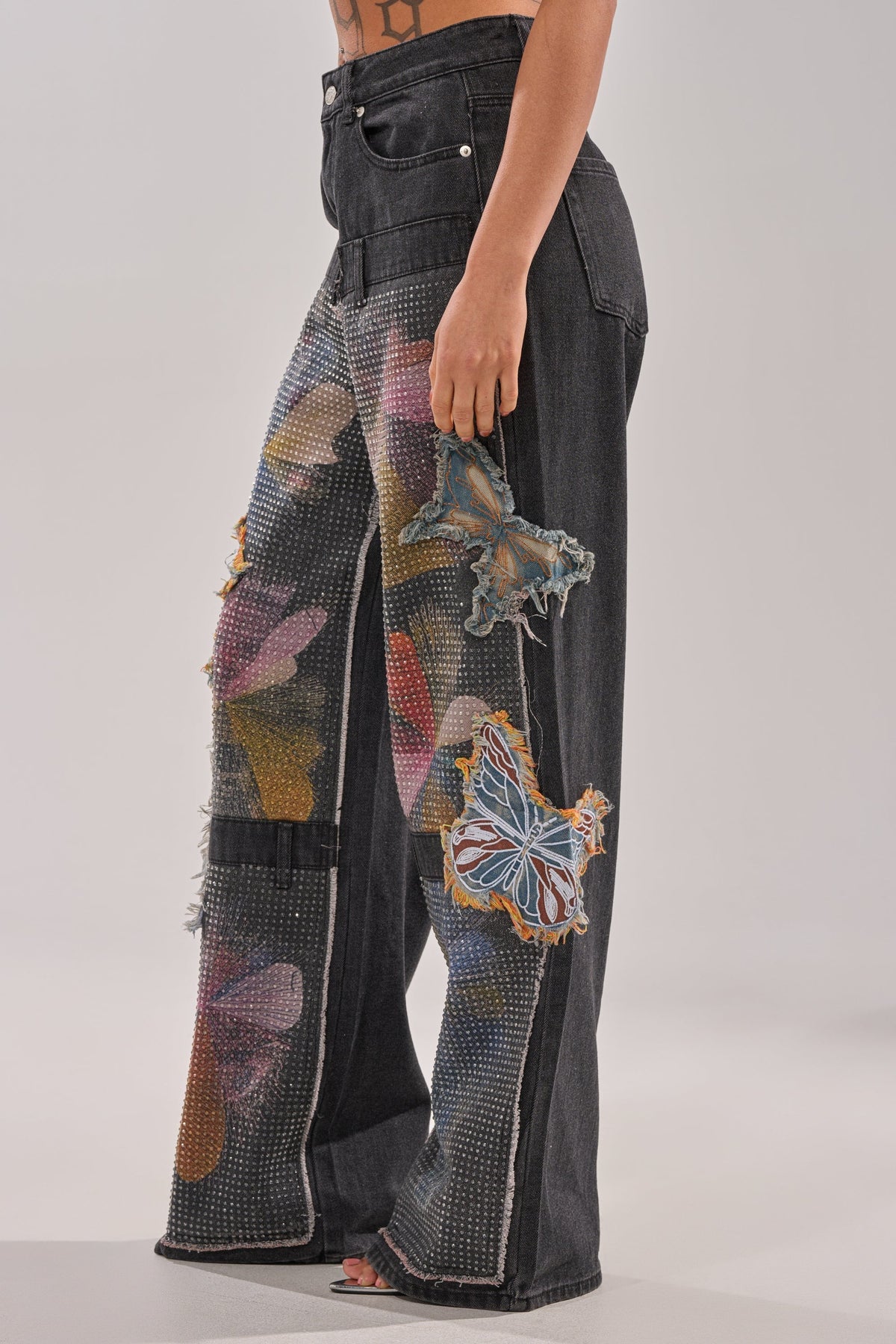 BUTTERFLY EFFECT RELAXED DENIM