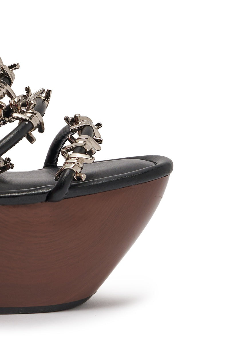 AKIRA GOLD BARRICADE BLACK SILVER HARDWARE NOVELTY WEDGE SANDAL