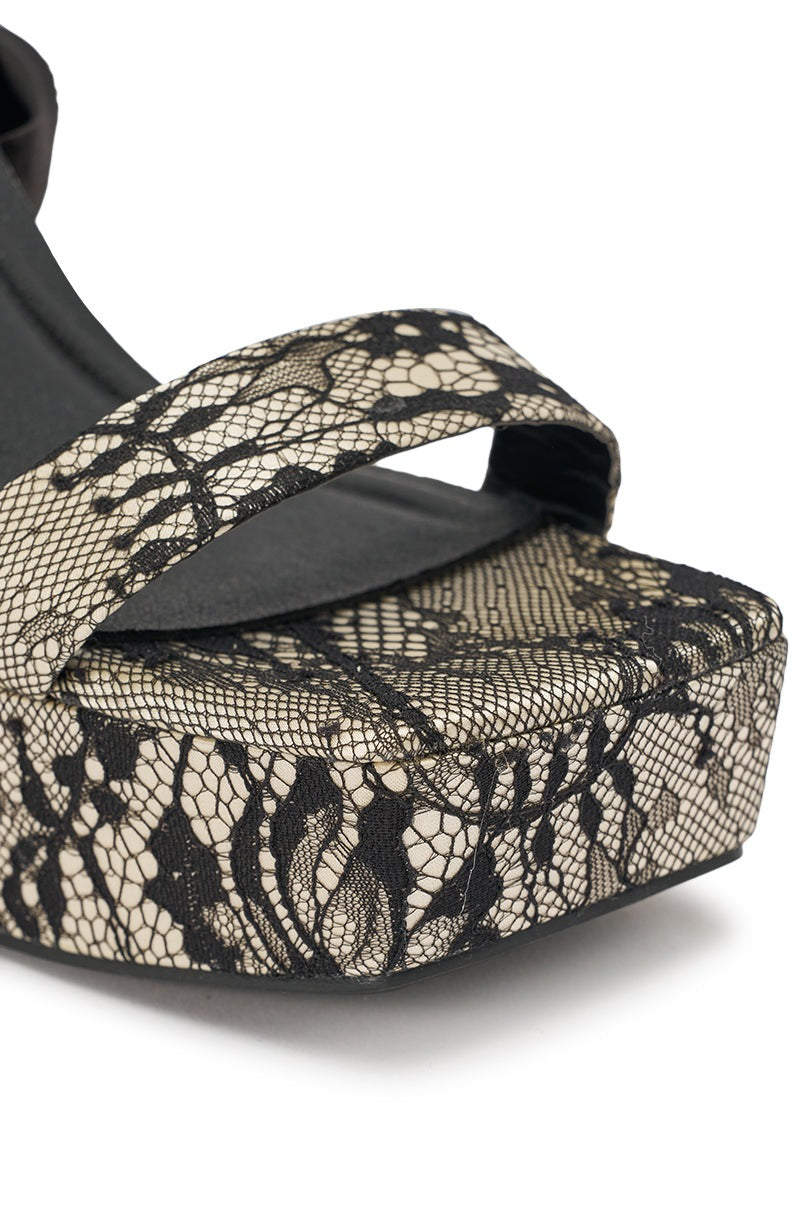 AKIRA GOLD AMBROISINE BLACK LACE STRAPPY CHUNKY SANDAL