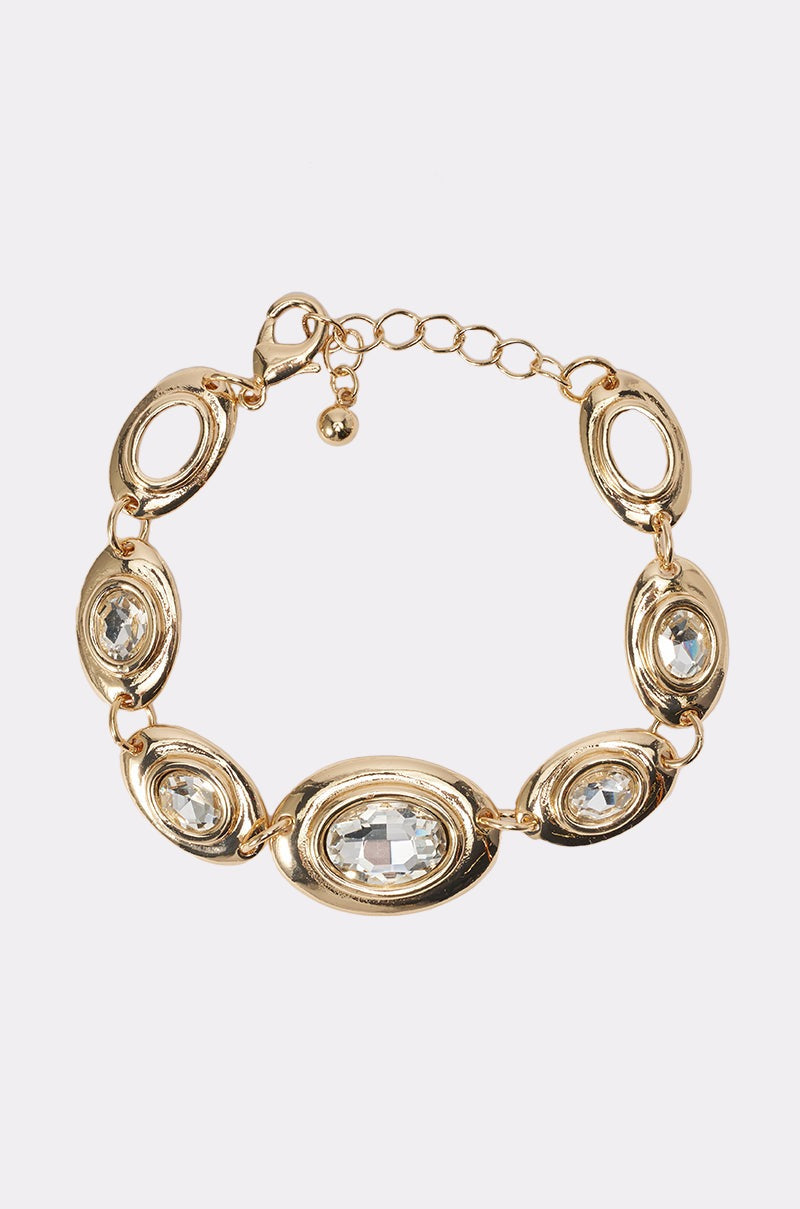RUNWAY READY BRACELET IN GOLD