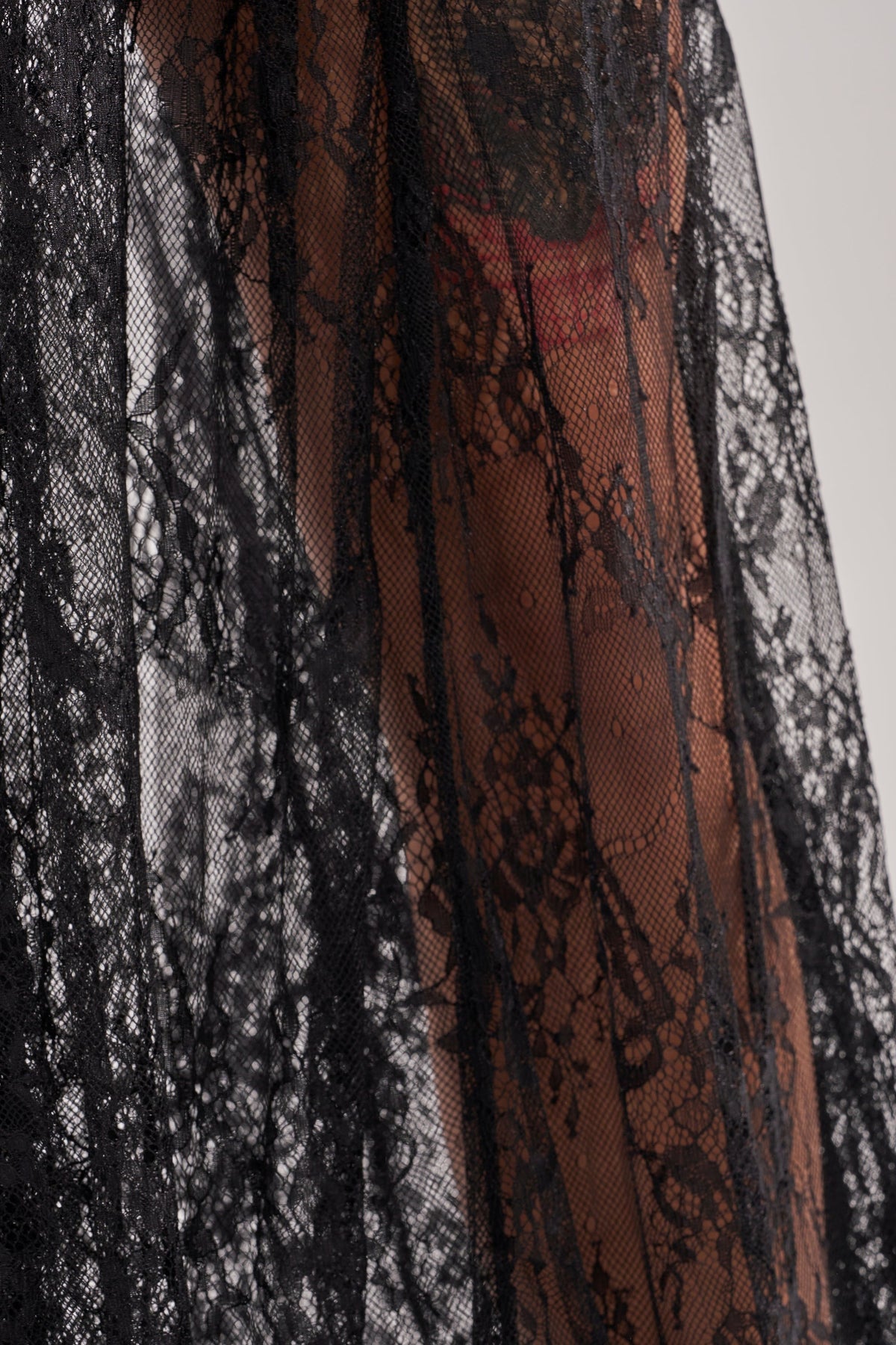 LOVELY DAYS LACE MAXI SKIRT