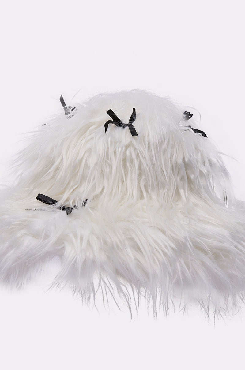 WITH A BOW FAUX FUR BUCKET HAT