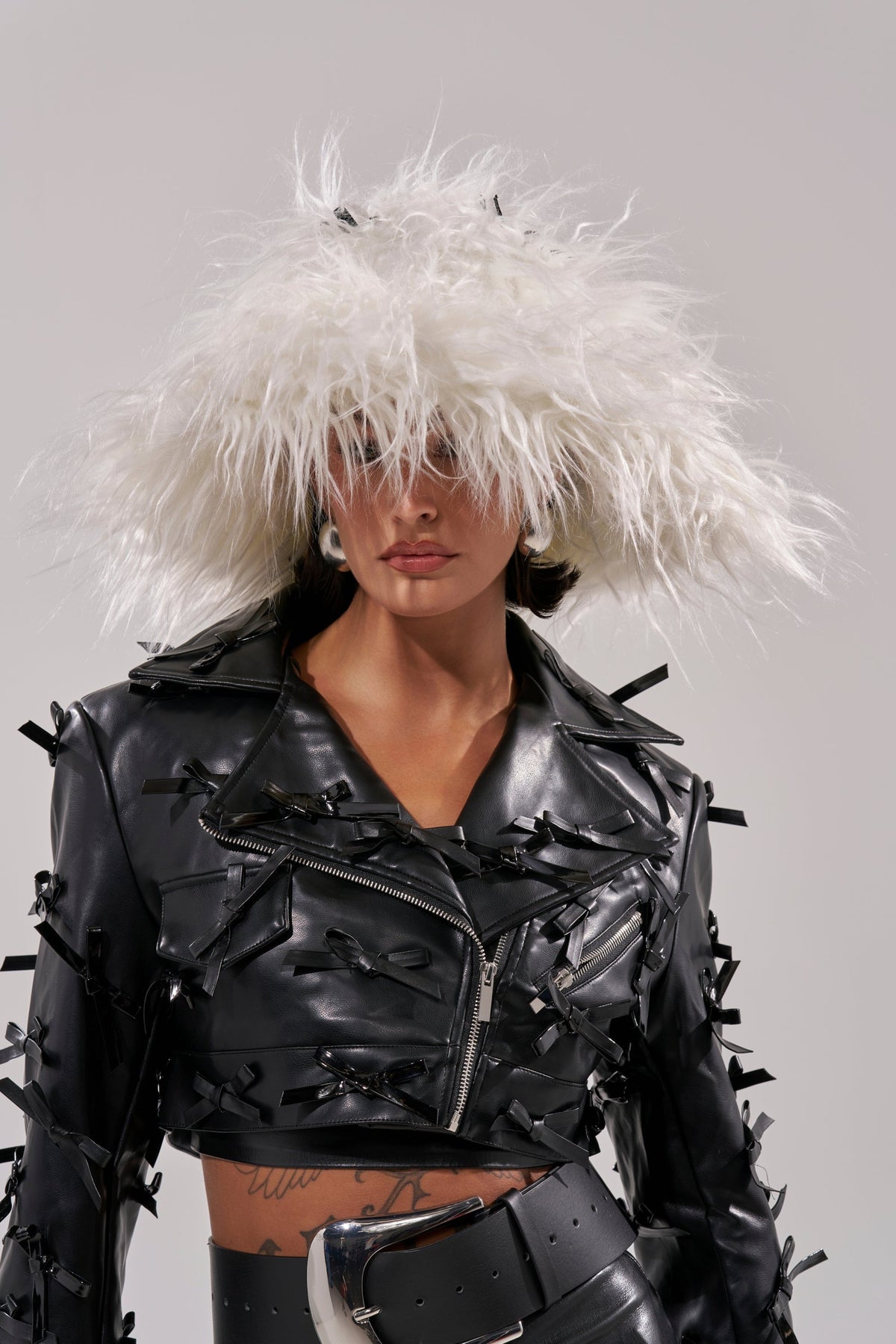 WITH A BOW FAUX FUR BUCKET HAT