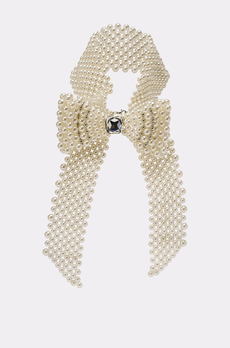BUTTONED UP PEARL COLLAR