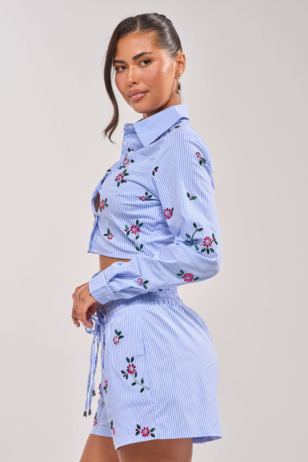 JUNIE POPLIN RHINESTONE DETAIL BLOUSE