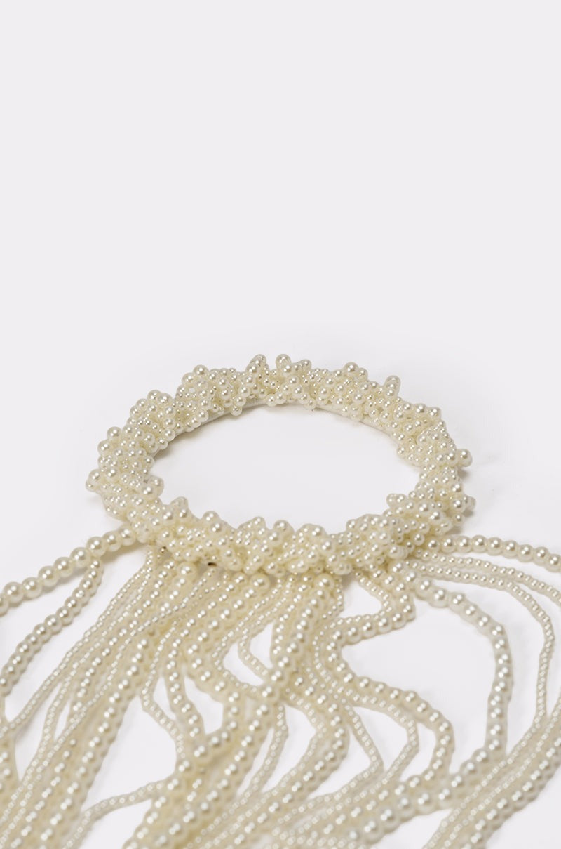 PURE VIBES PEARL HAIR ACCESSORY