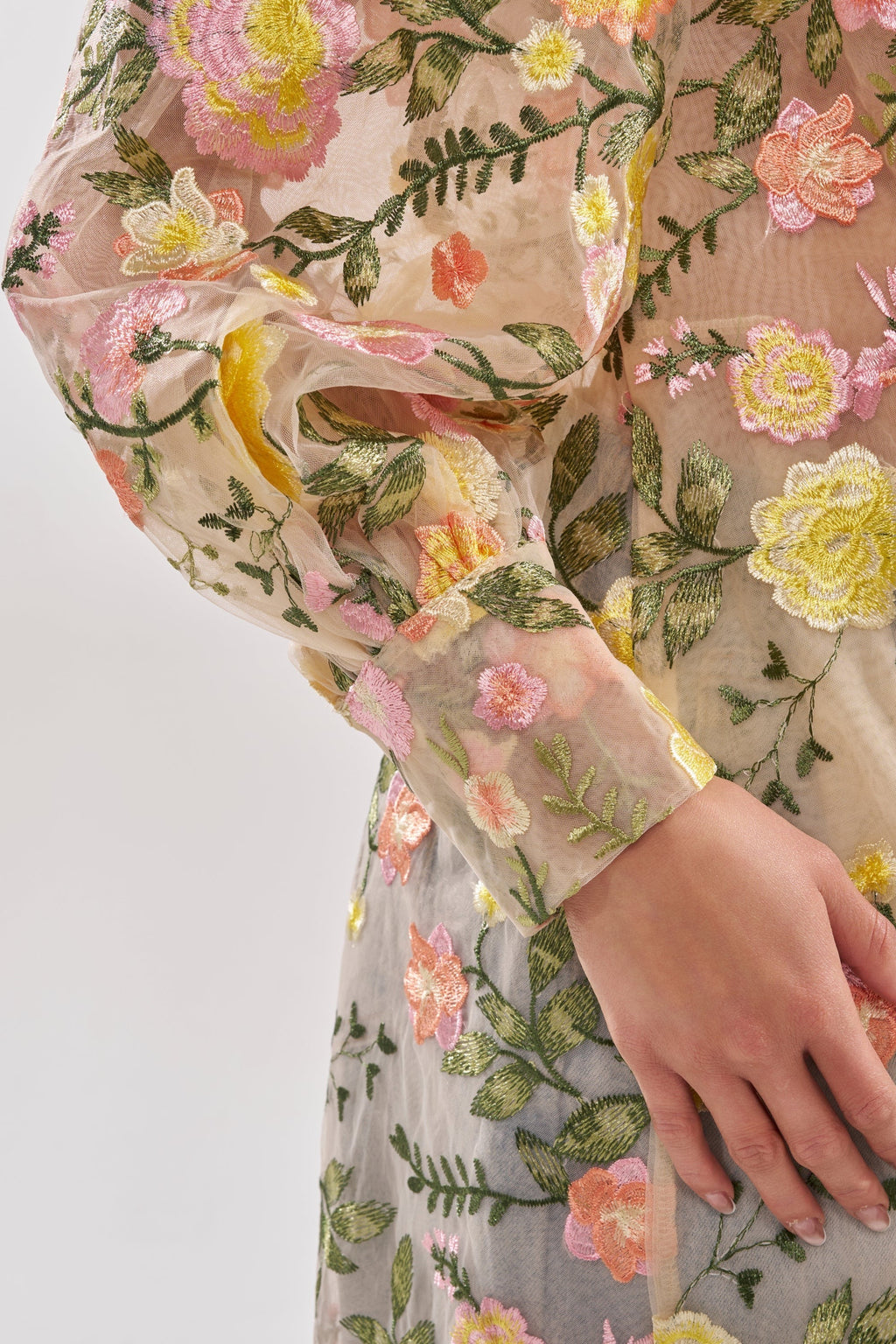 BOUQUET DREAMS FLORAL TULLE DUSTER