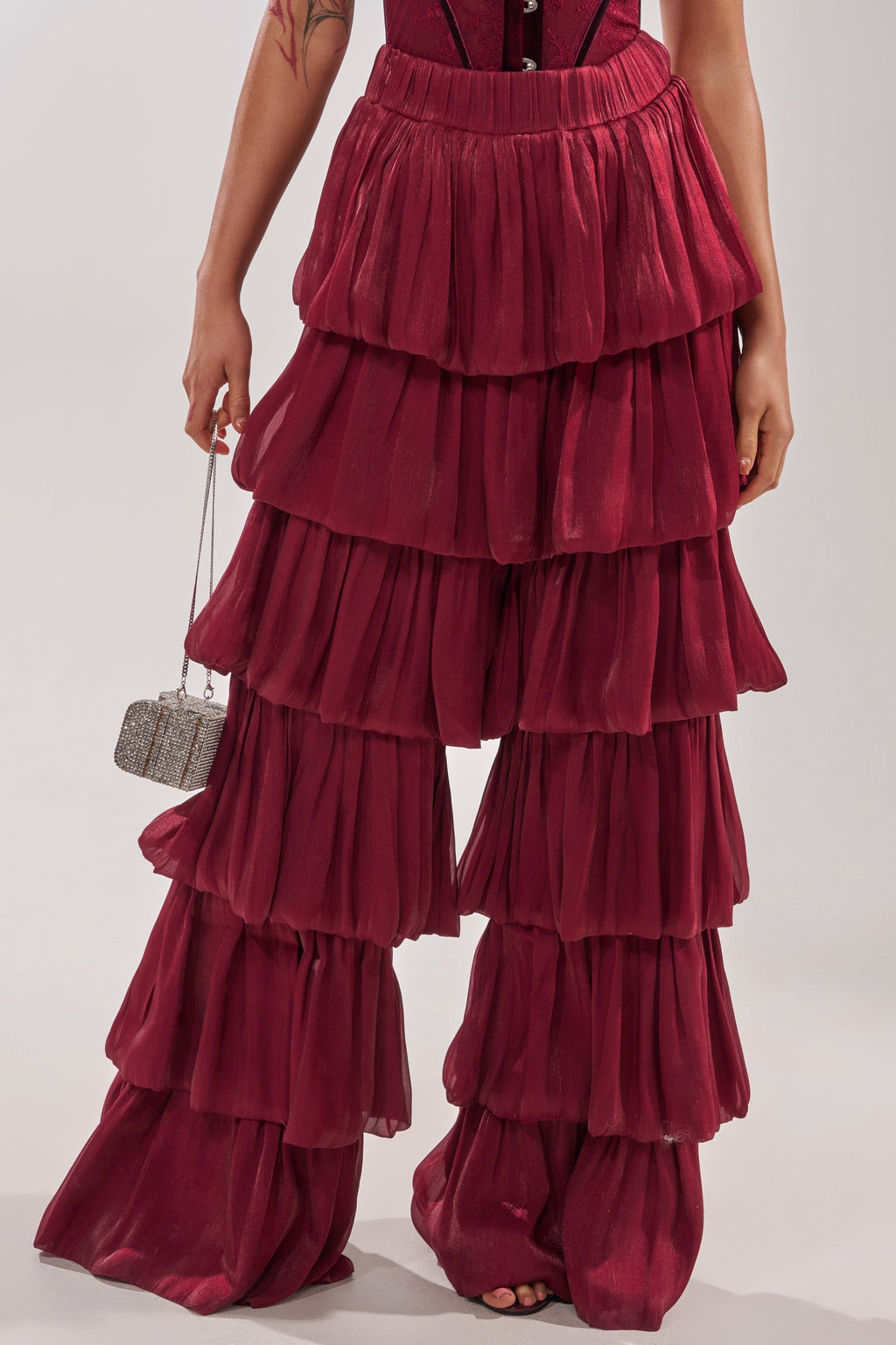 STAR OF THE NIGHT FLOUNCY PANT IN BURGUNDY