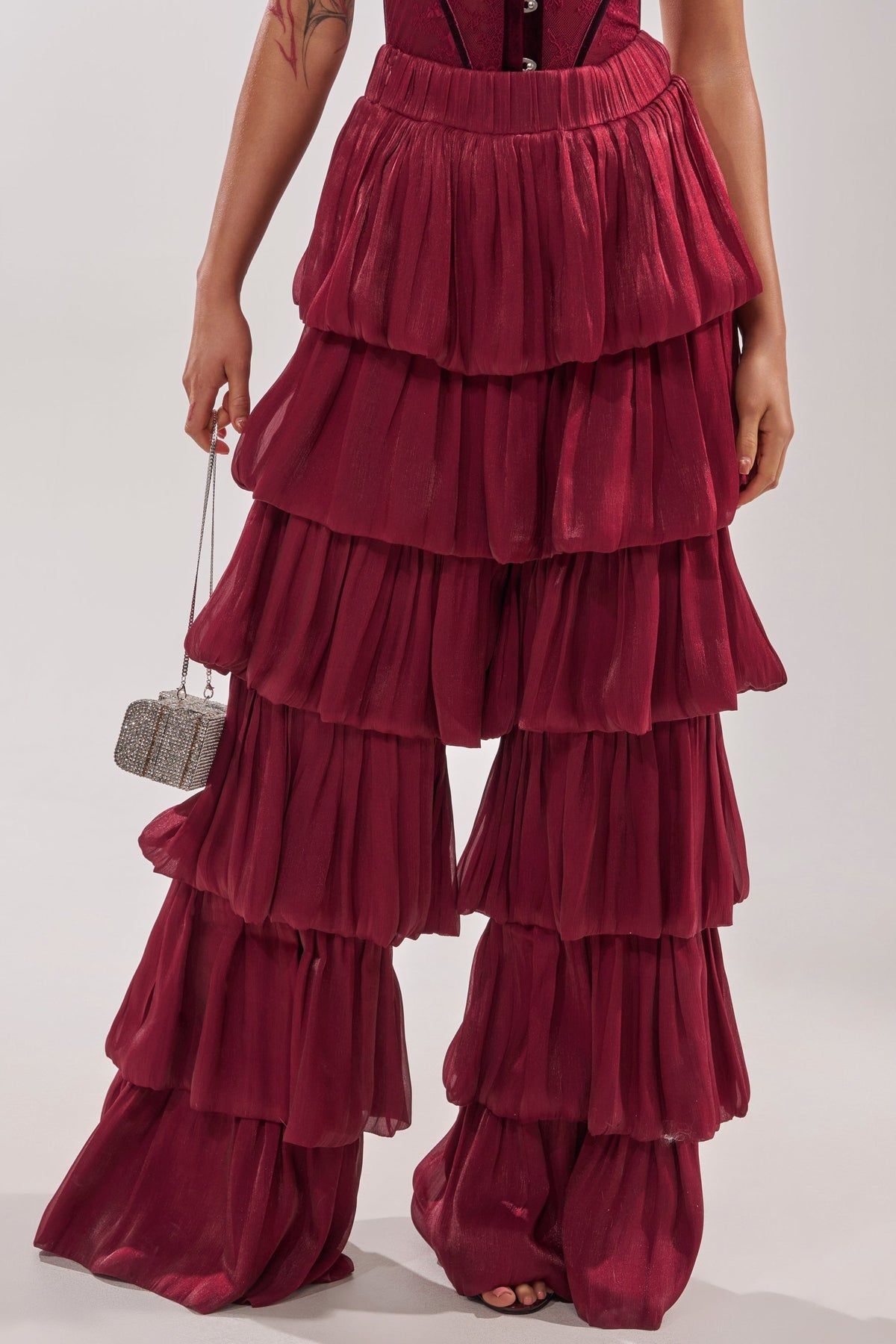 STAR OF THE NIGHT FLOUNCY PANT IN BURGUNDY