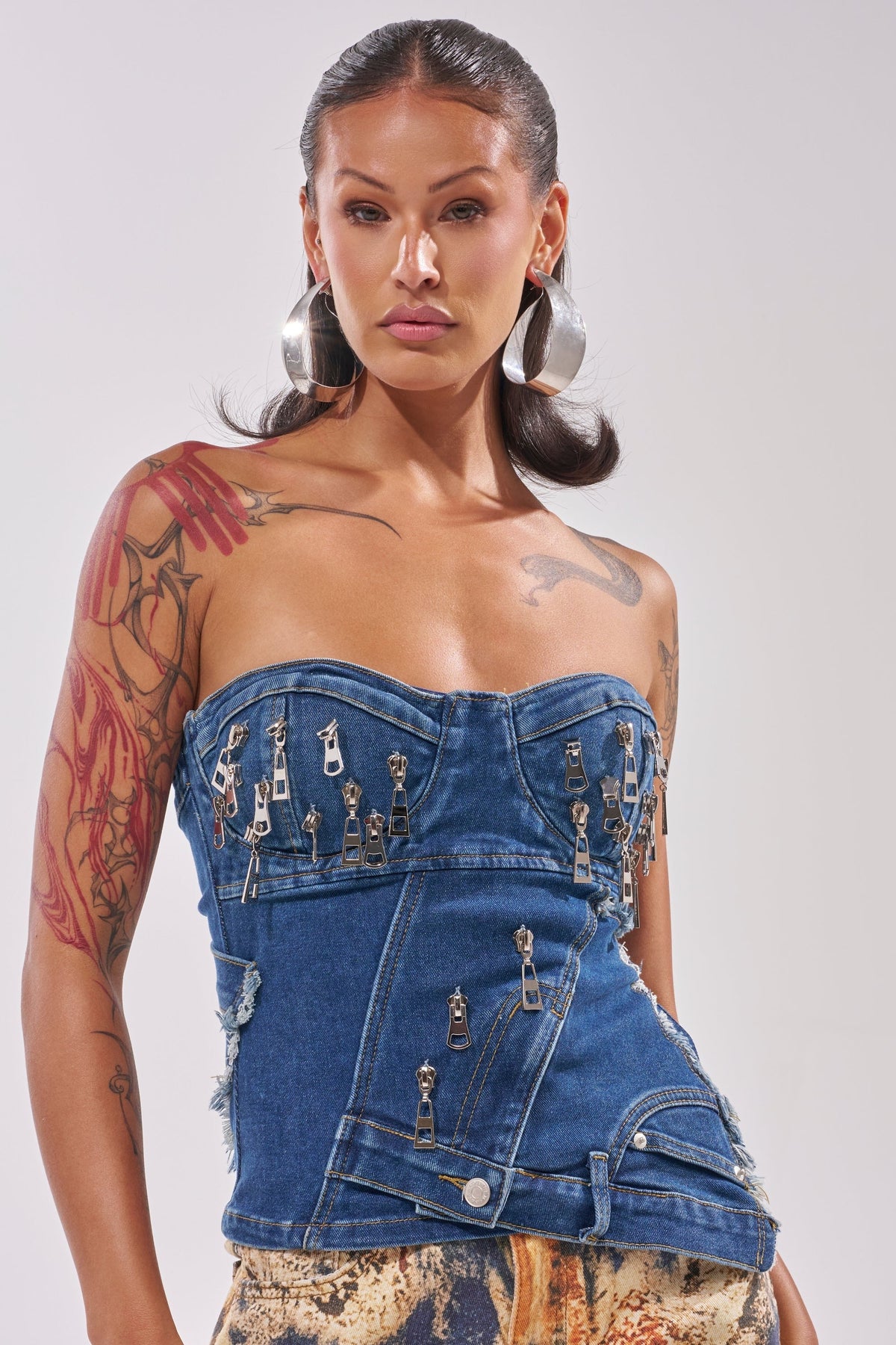 CHAINED OUT CORSET