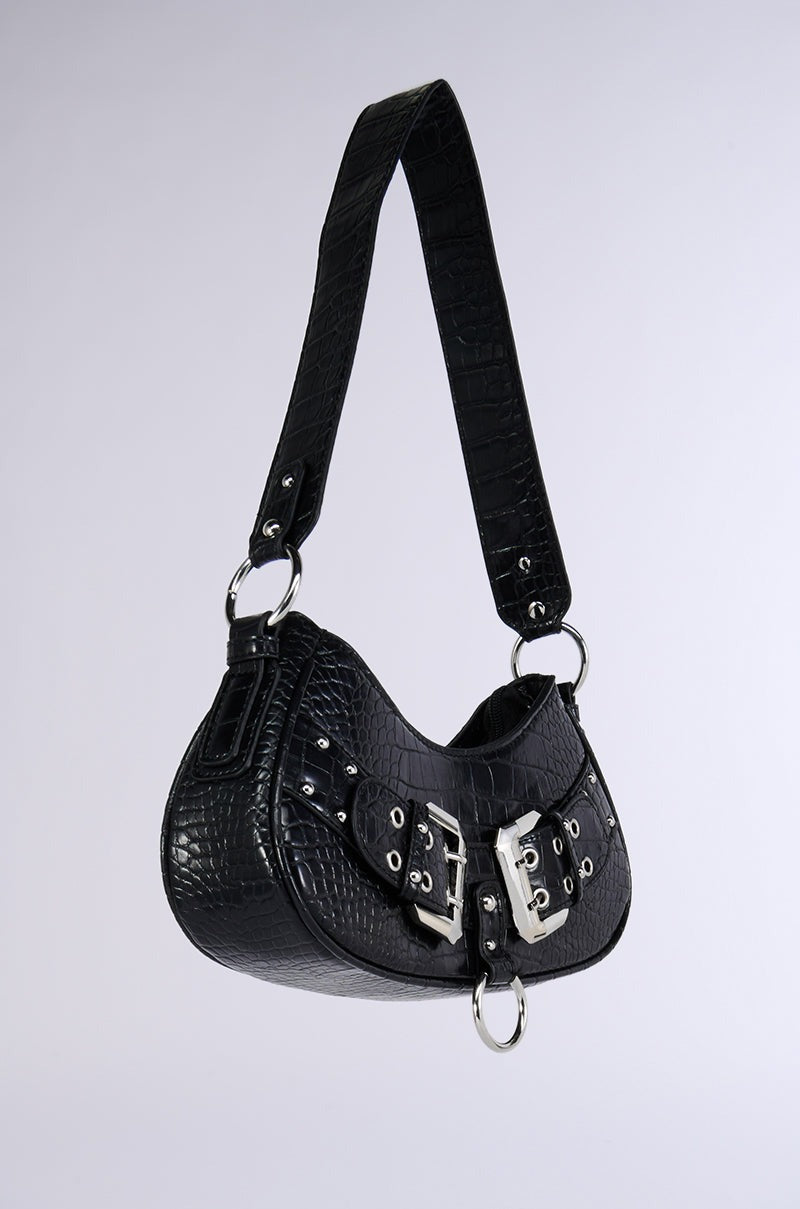 BUCKLE UP PURSE