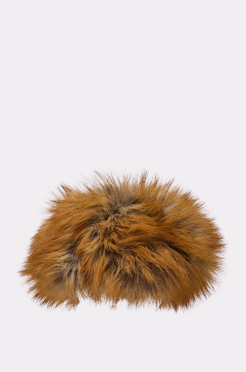 REALLY LIKE THAT FAUX FUR HEADBAND
