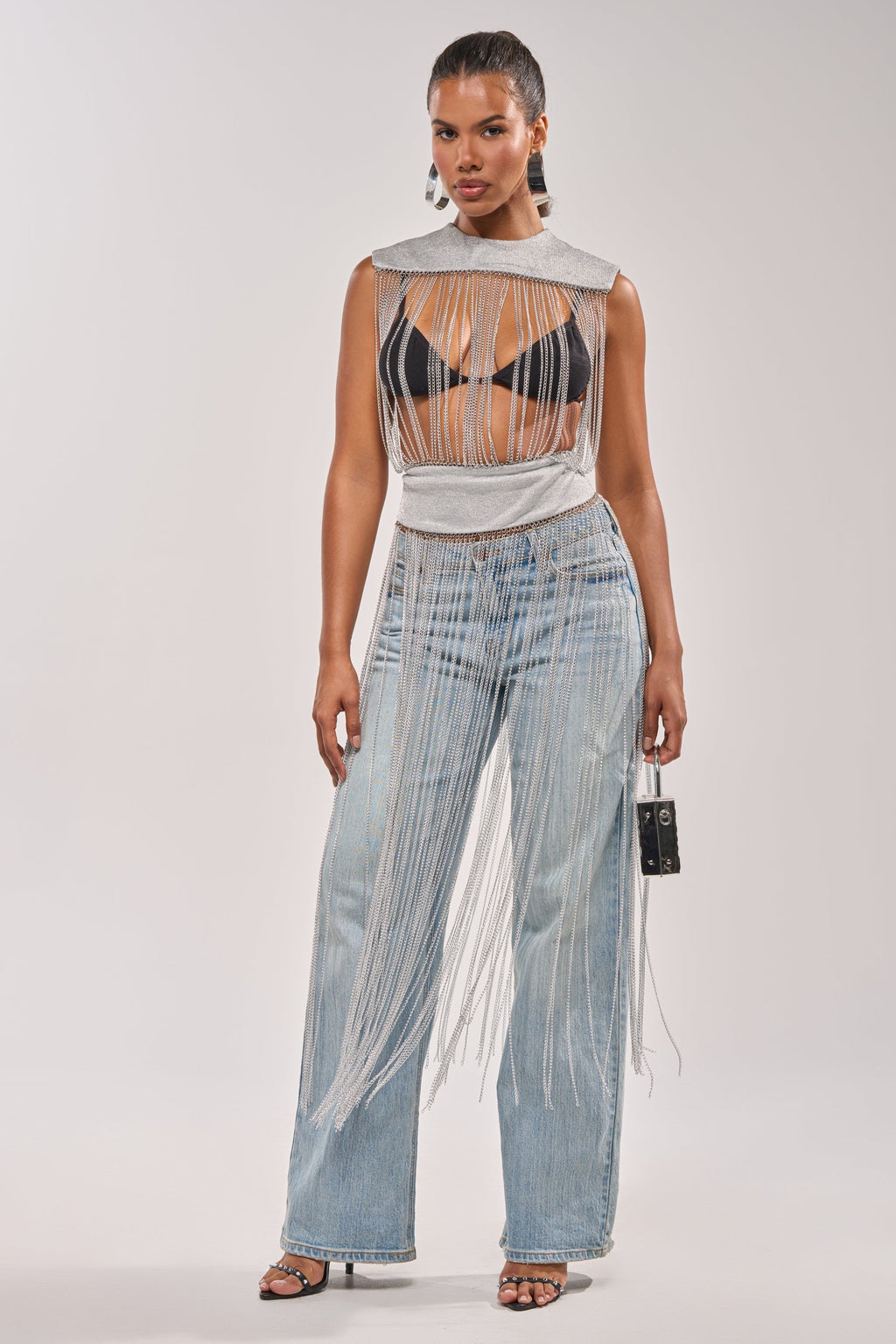 ARK SLEEVELESS CHAIN TOP