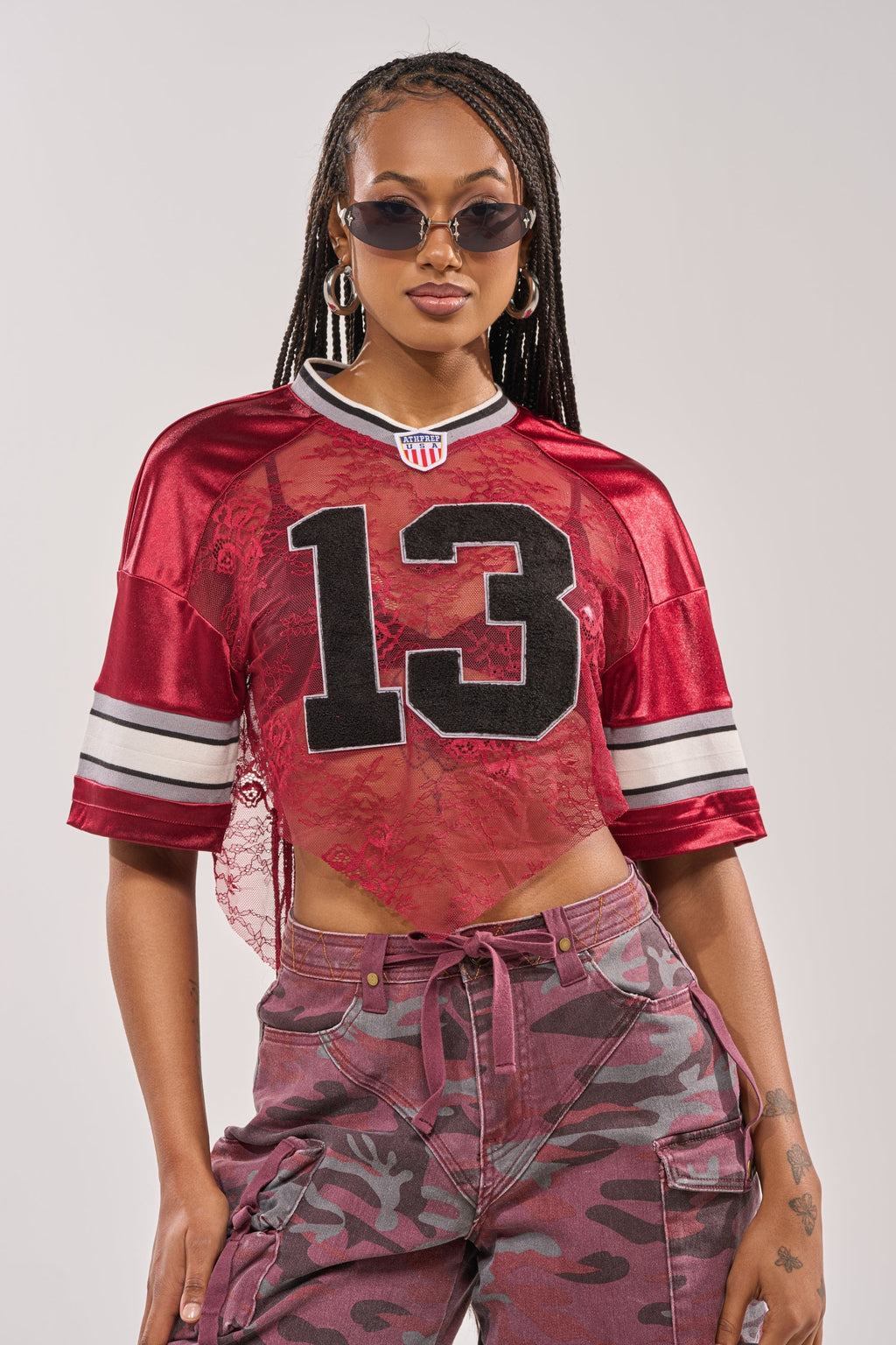 LUCKY LACE JERSEY TOP IN BURGUNDY