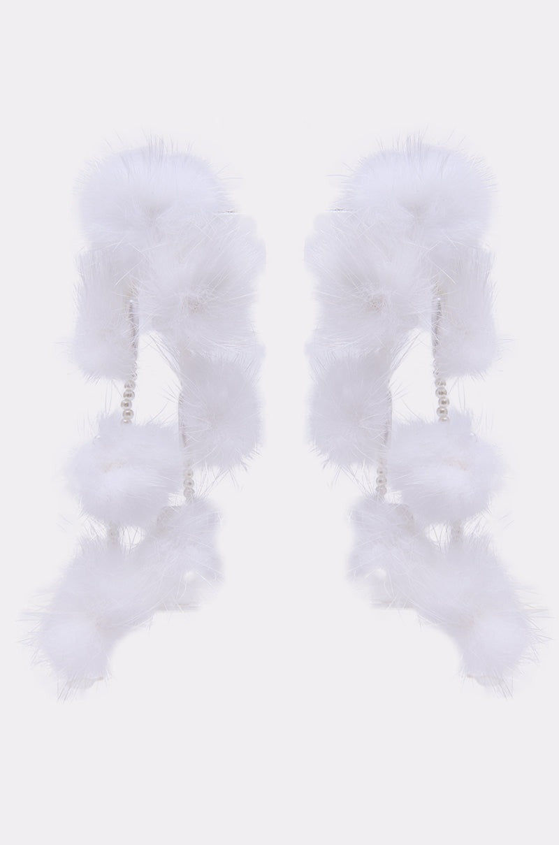 SNOW PRINCESS EARRING