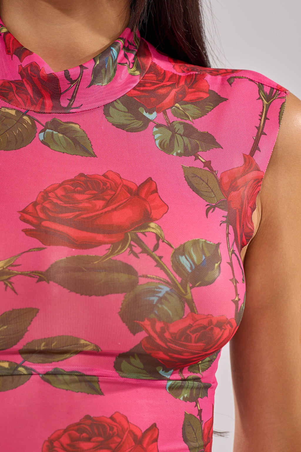 DOZEN ROSES MESH TOP