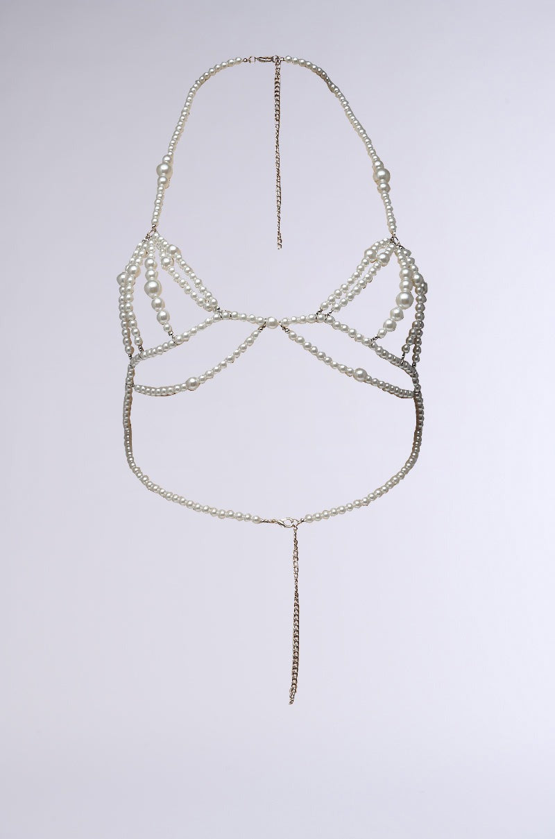 GIVING CLASS BODY CHAIN
