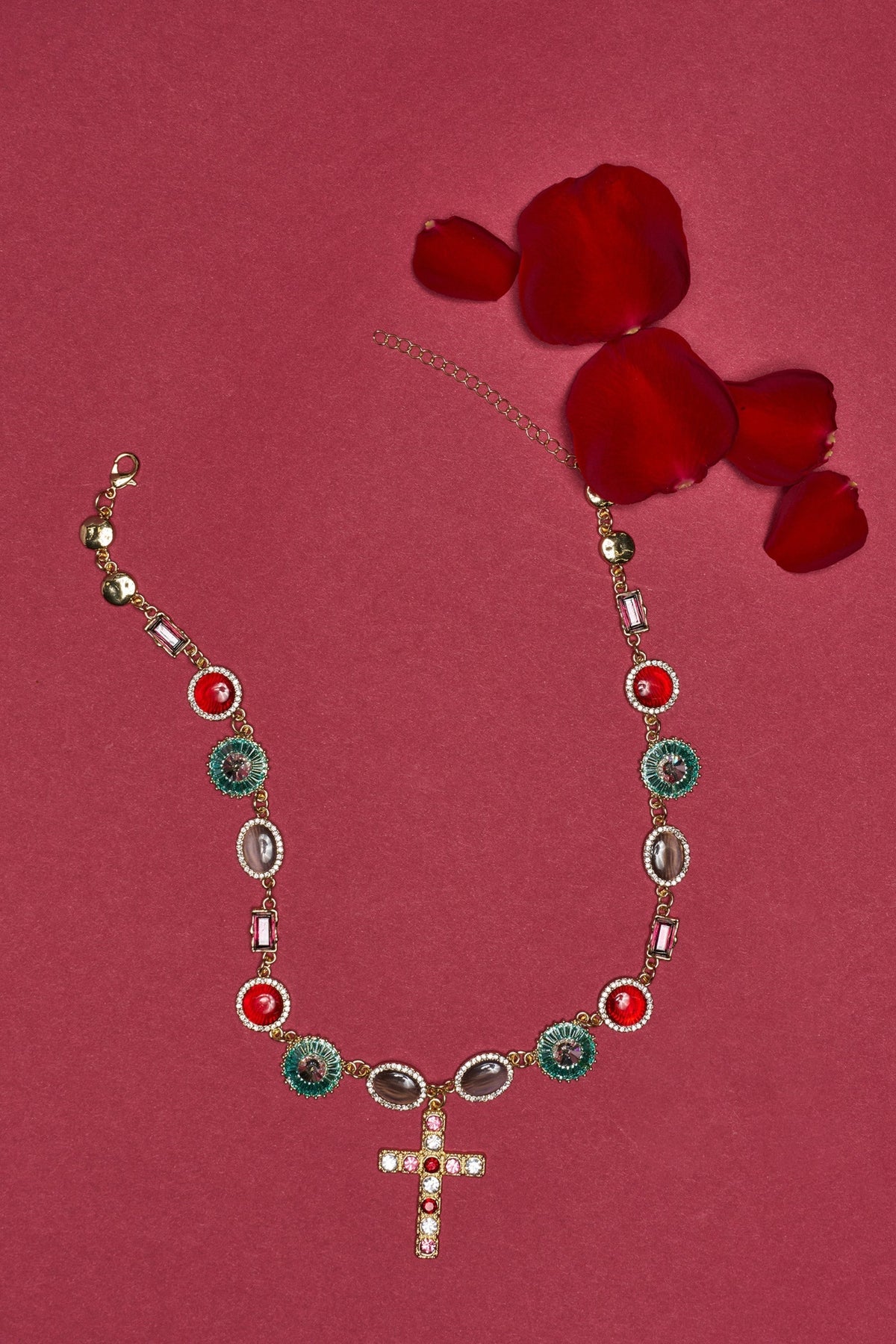 LUXE TRINITY NECKLACE