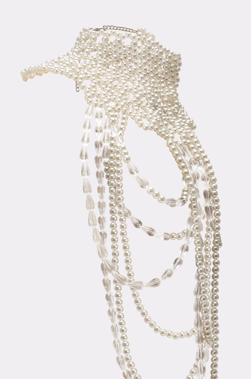 ELEGANCE IS ME STATEMENT NECKLACE