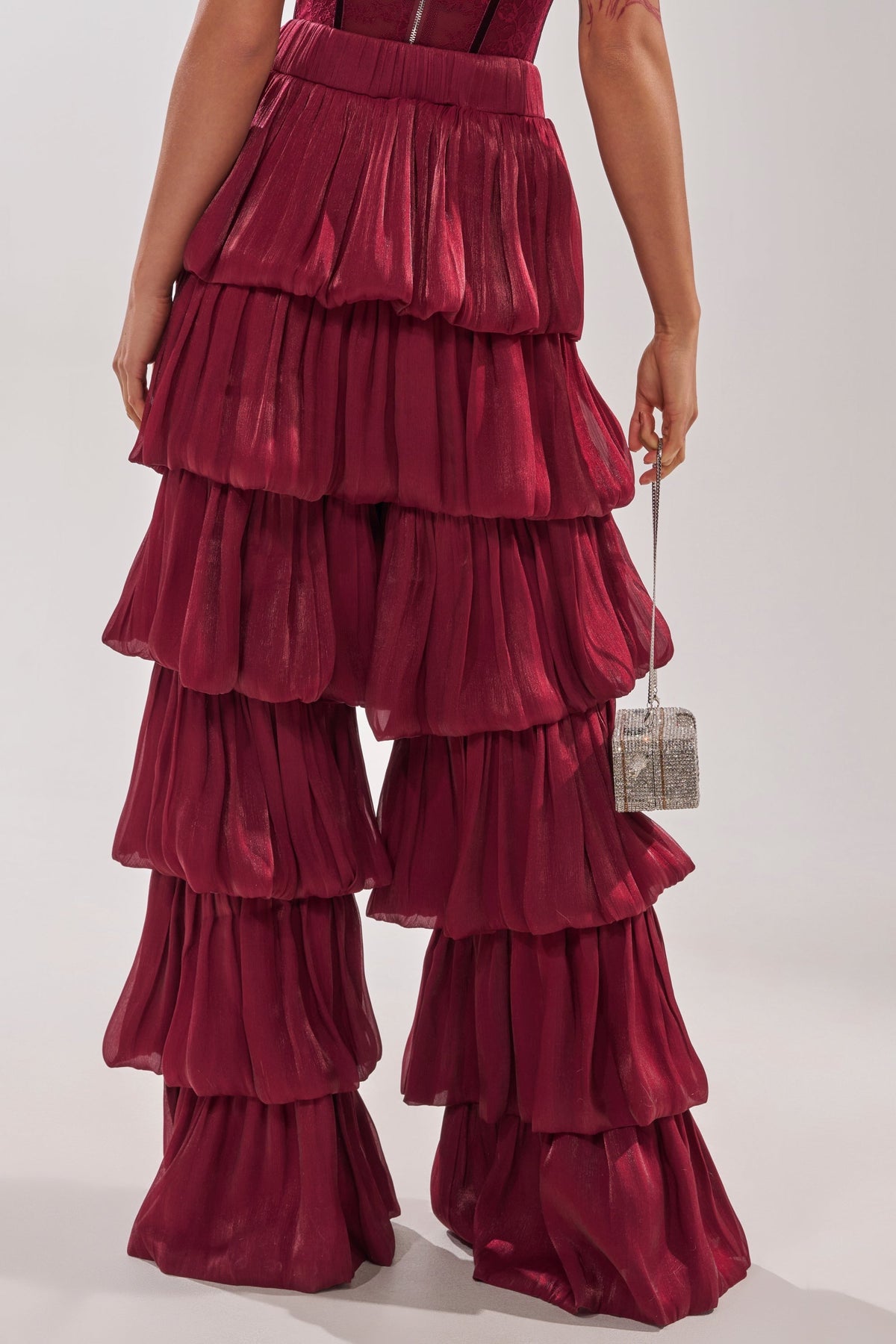 STAR OF THE NIGHT FLOUNCY PANT IN BURGUNDY