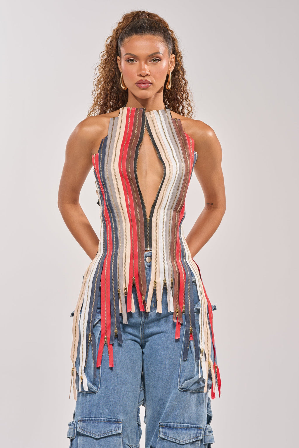 ZIPPED UP HALTER TOP