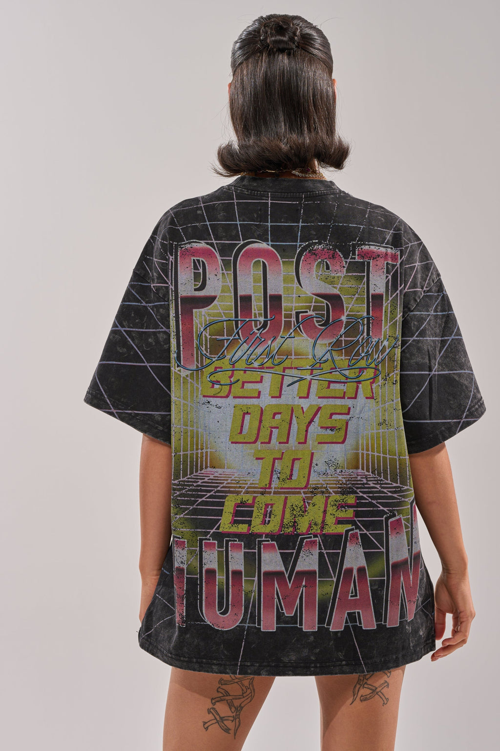 FIRST ROW NEW METAVERSE OVERSIZED GRAPHIC TEE