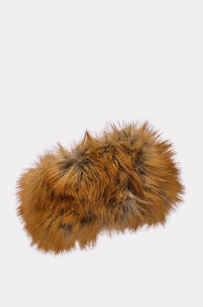 REALLY LIKE THAT FAUX FUR HEADBAND
