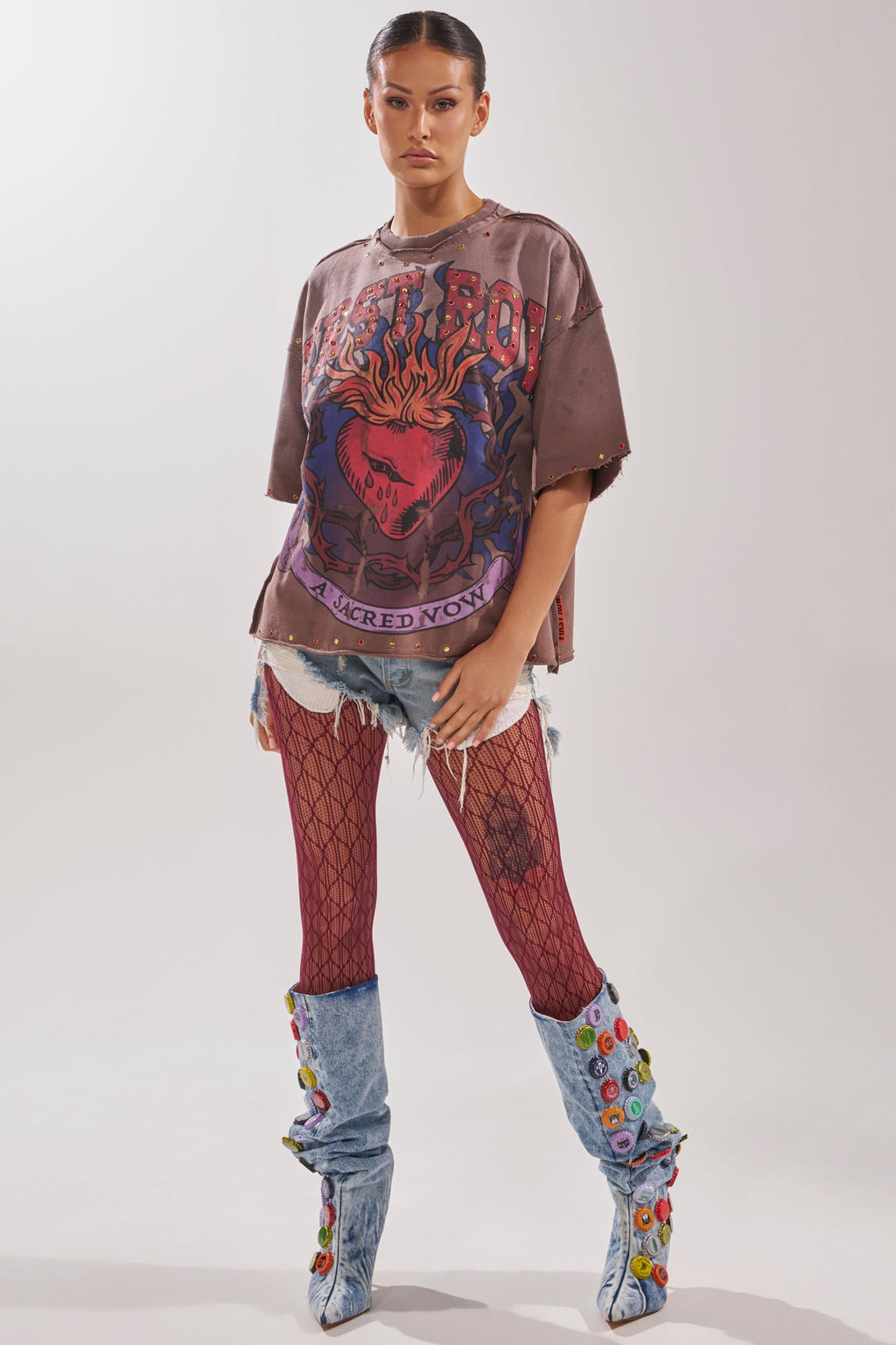 FIRST ROW SACRED HEARTH RHINESTONE DISTRESSED TEE