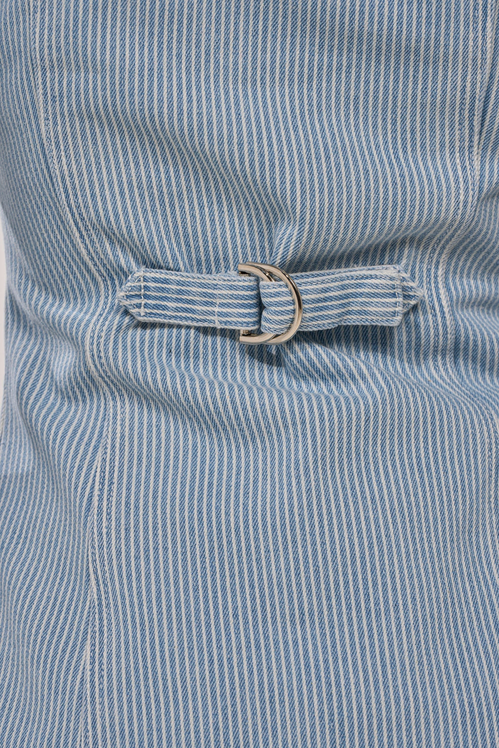 FEEL FREE STRIPE BUTTON DOWN