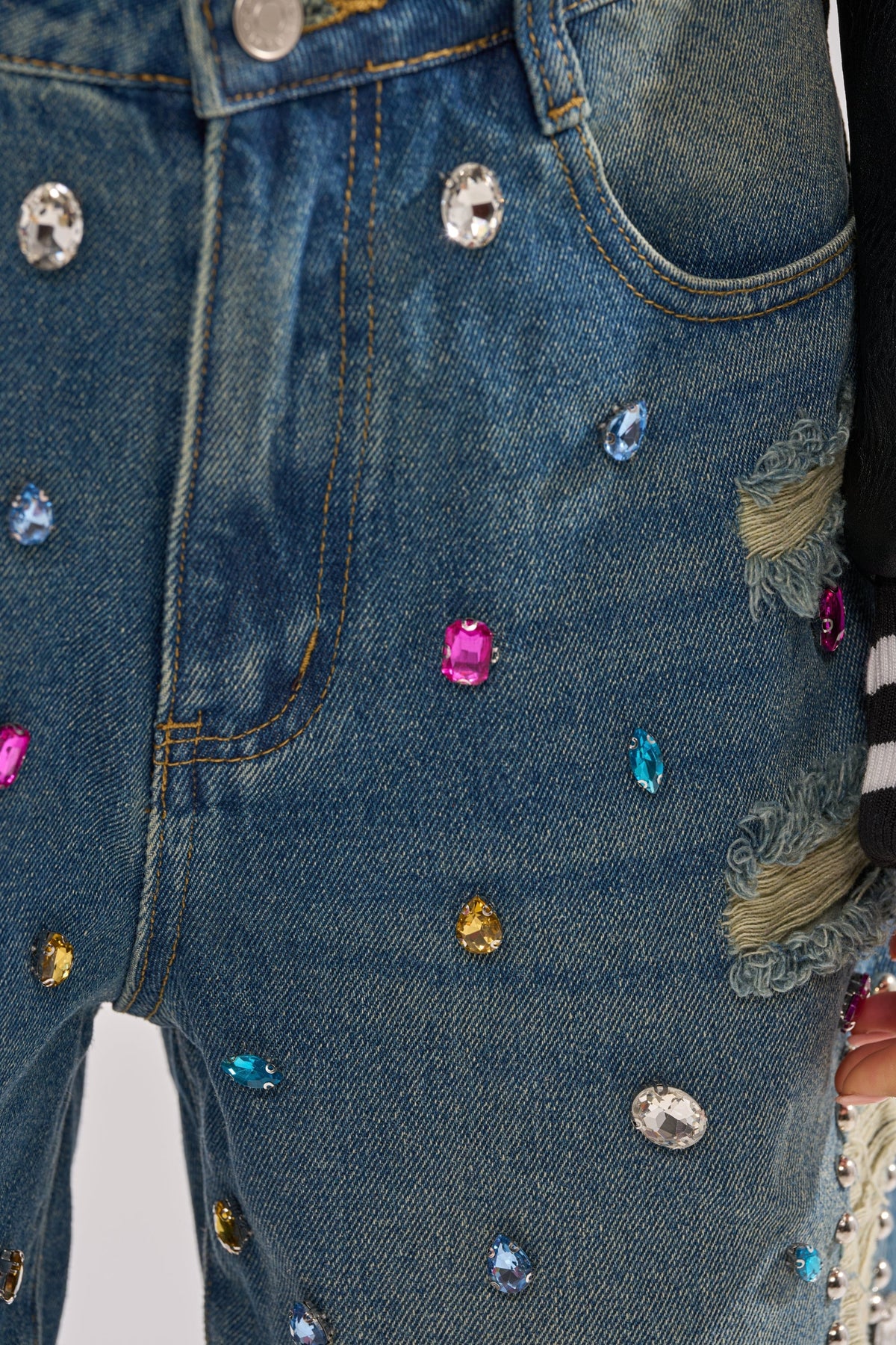 JEWELS FOR DAYS BERMUDA SHORT