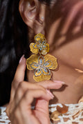 BUTTER DROP EARRING