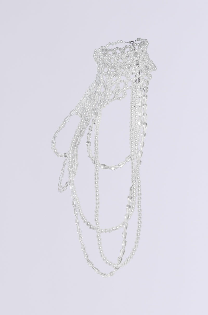 ELEGANCE IS ME STATEMENT NECKLACE