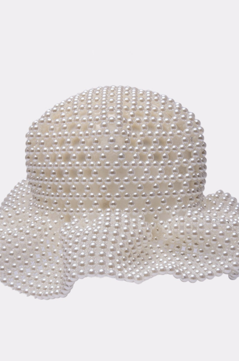 PEARL DREAMS BUCKET HAT
