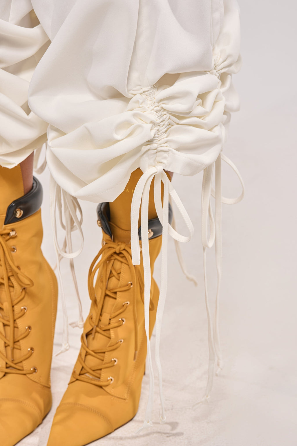 DRAMA RUCHED JOGGER IN WHITE