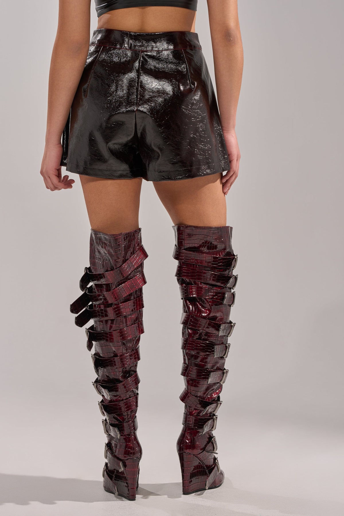 OH HOT DAMN FAUX LEATHER SHORT