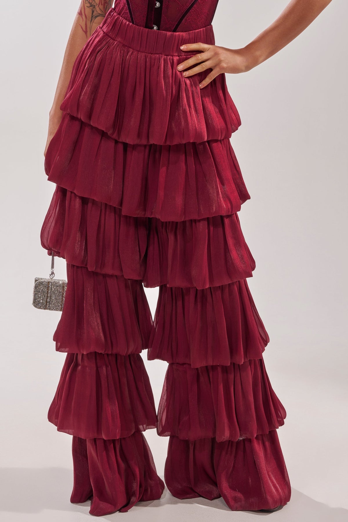 STAR OF THE NIGHT FLOUNCY PANT IN BURGUNDY