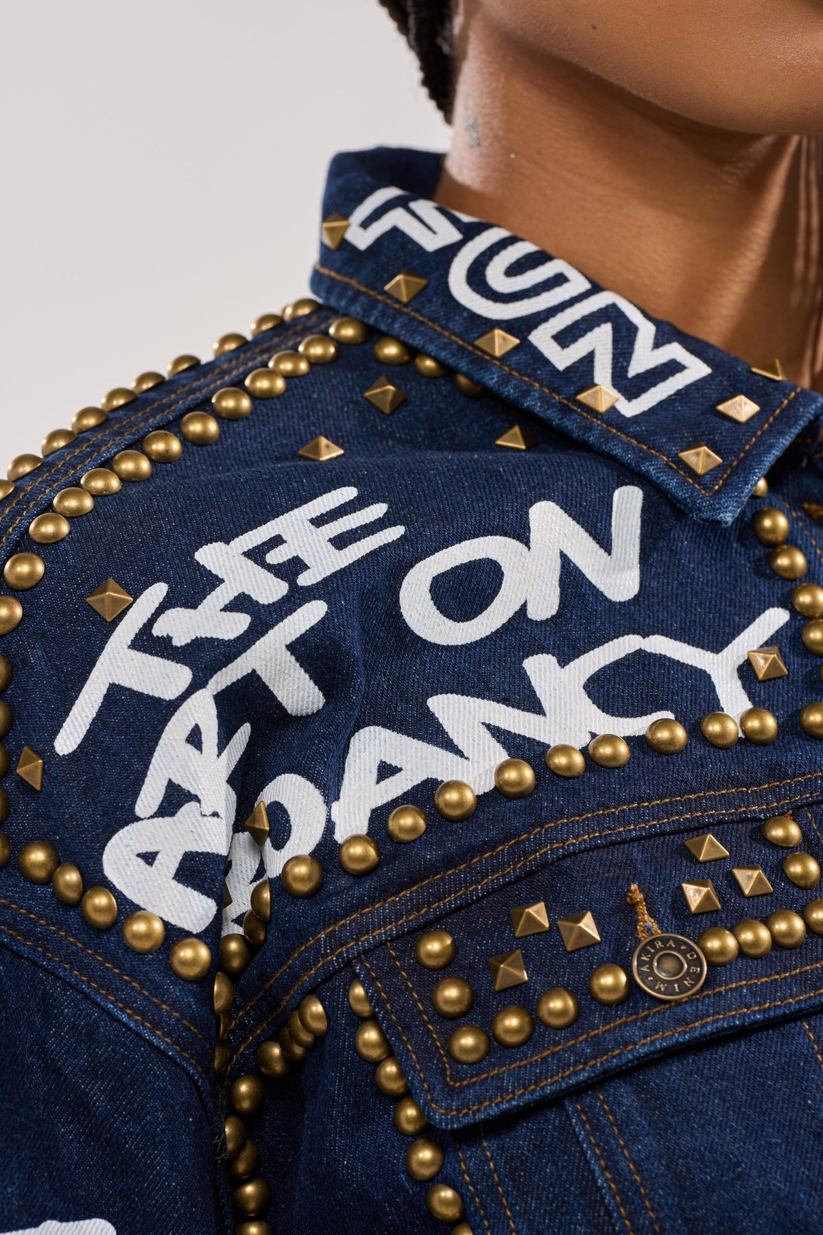RHYTHM OF THE NIGHT DENIM JACKET IN DARK BLUE