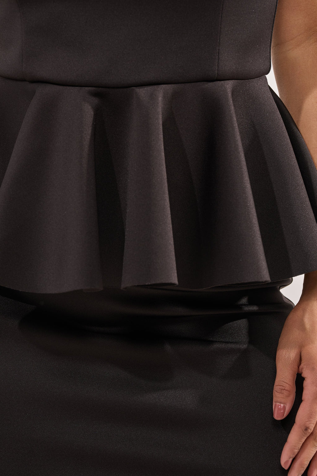 BUILDING AN EMPIRE STRAPLESS MAXI DRESS