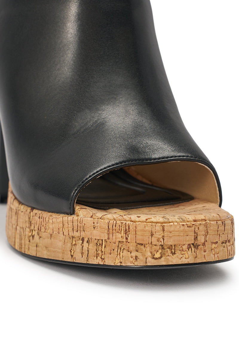 AZALEA WANG MAELIE BLACK AND CORK STILETTO SANDAL