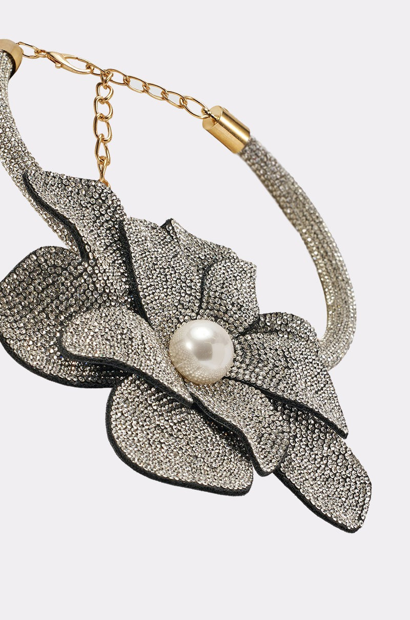 HOLIDAY READY NECKLACE