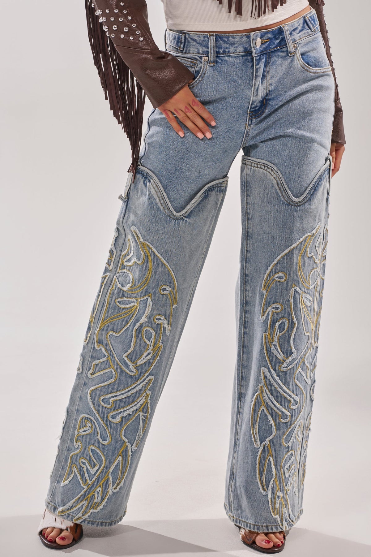 BUCKIN' EMBROIDERED DENIM JEANS