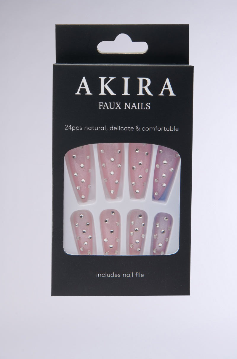 GIRLY VIBES FALSE NAILS