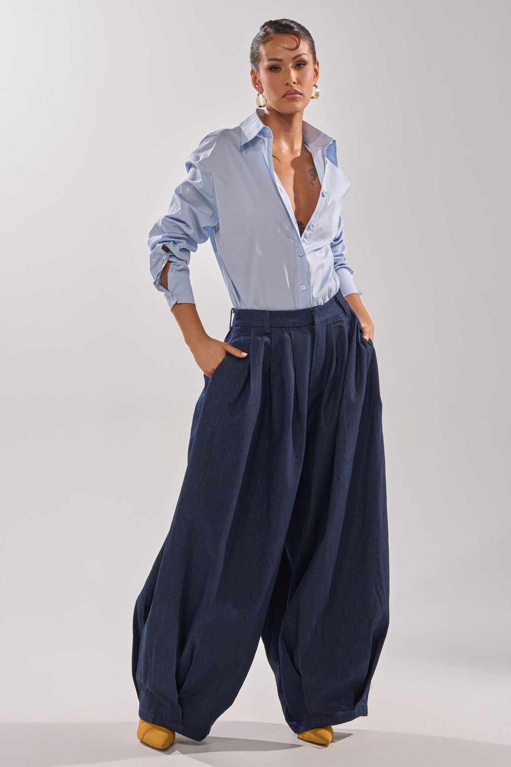 BUSINESS IN THE FRONT TROUSER