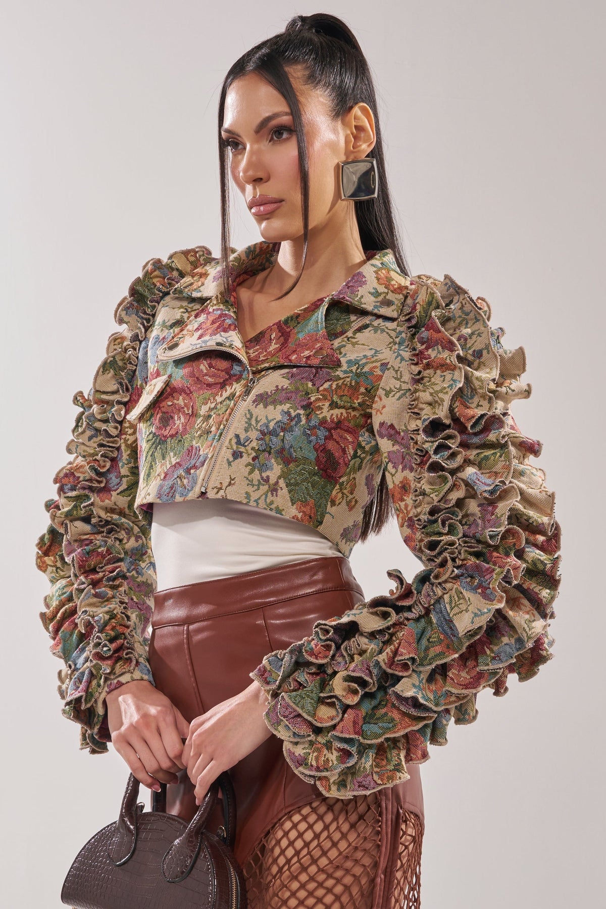 MAKE IT LOOK EASY TAPESTRY MOTO