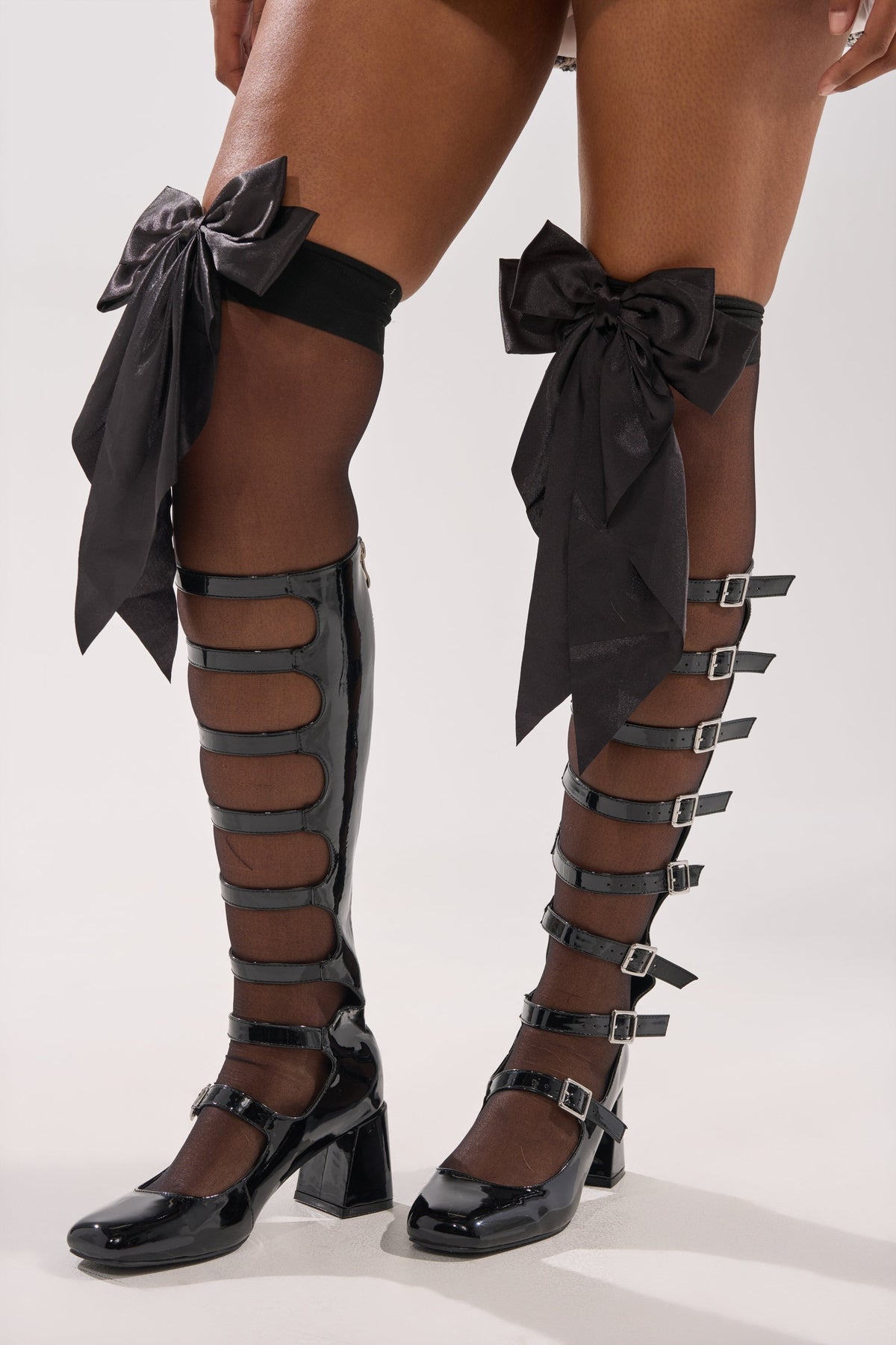 DRESS ME UP BOW STOCKINGS