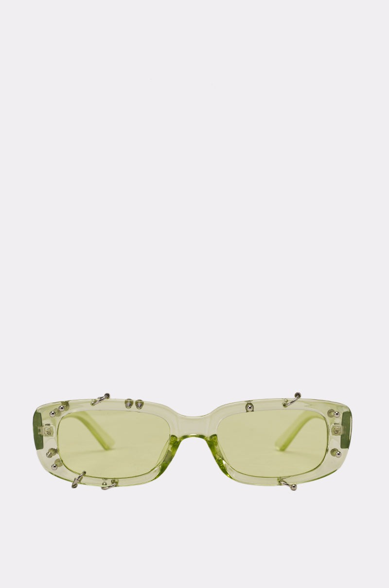 WITH A TWIST SUNGLASSES