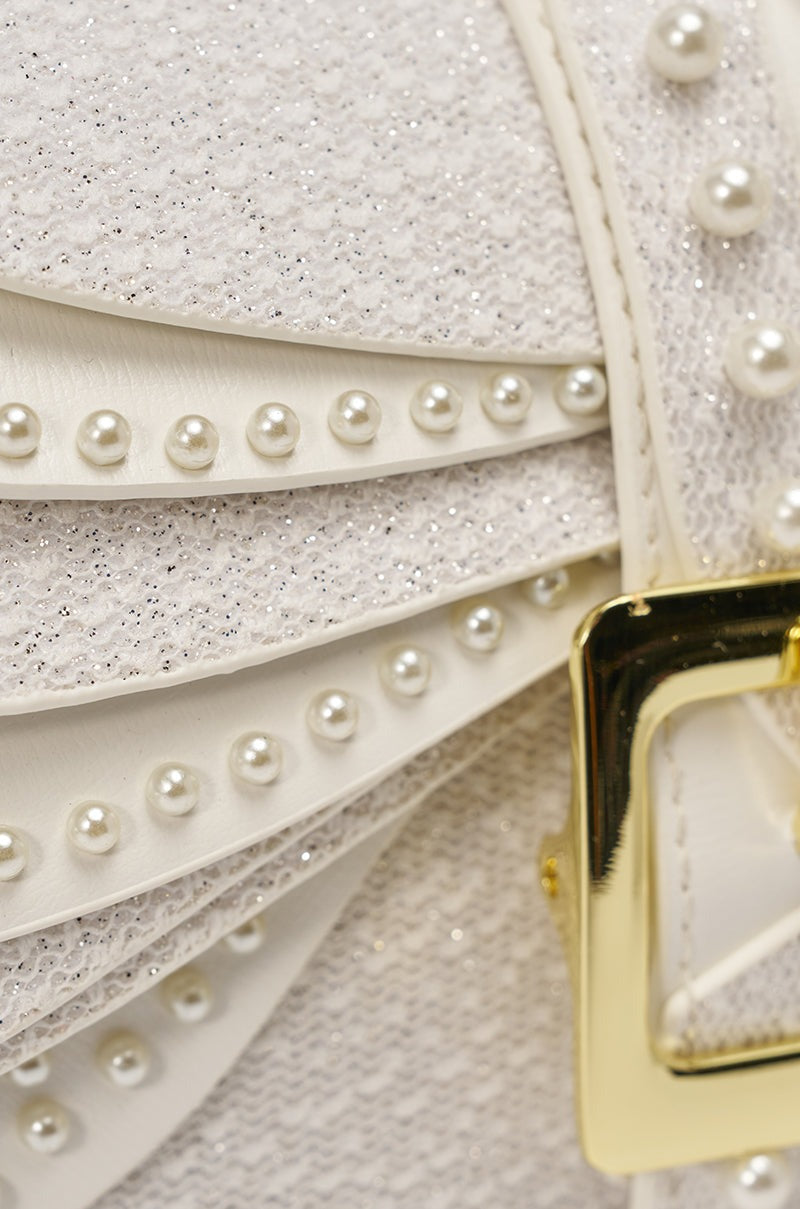 LIKE A BUTTERFLY PURSE