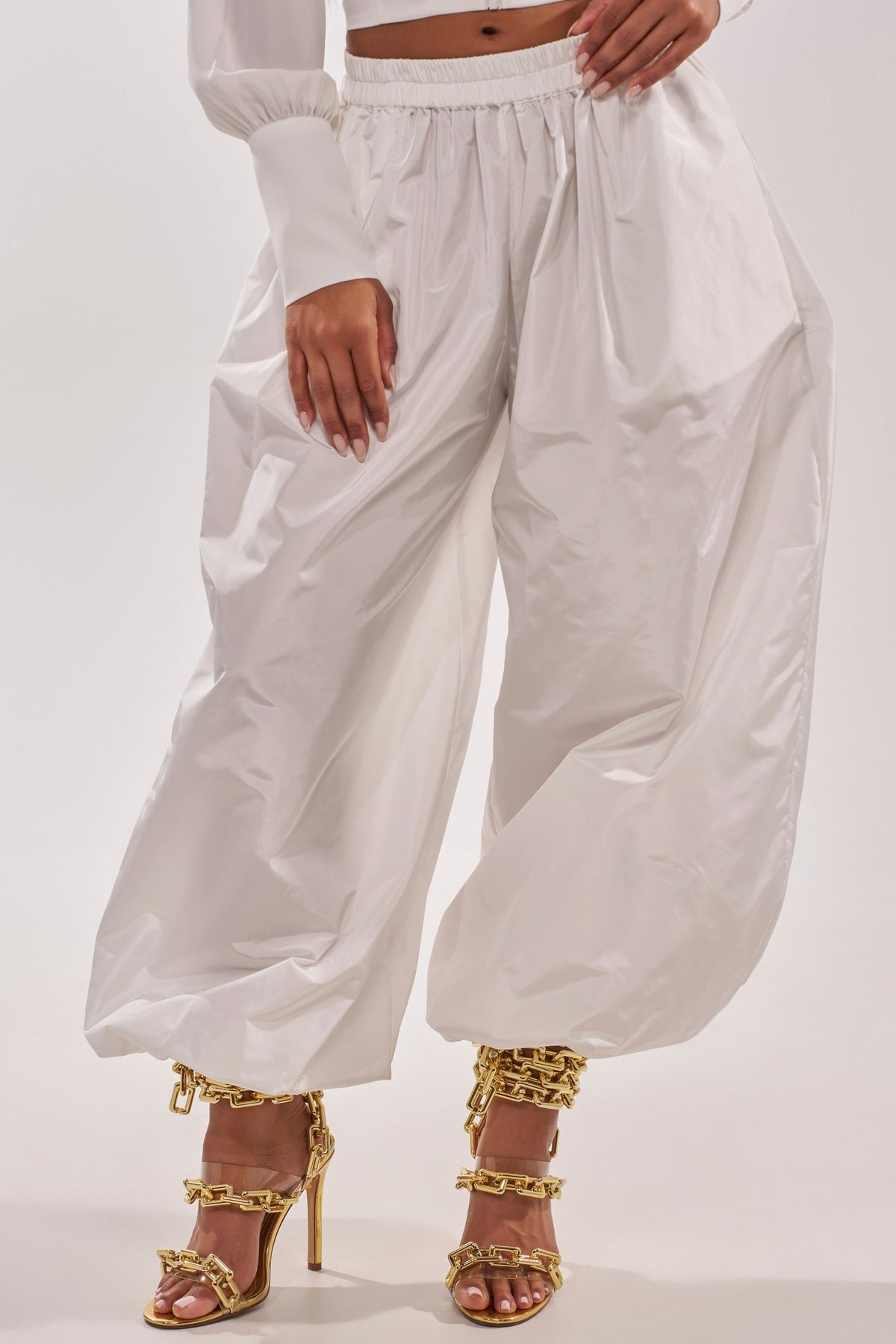 EFFORTLESS BALLOON PANT IN WHITE