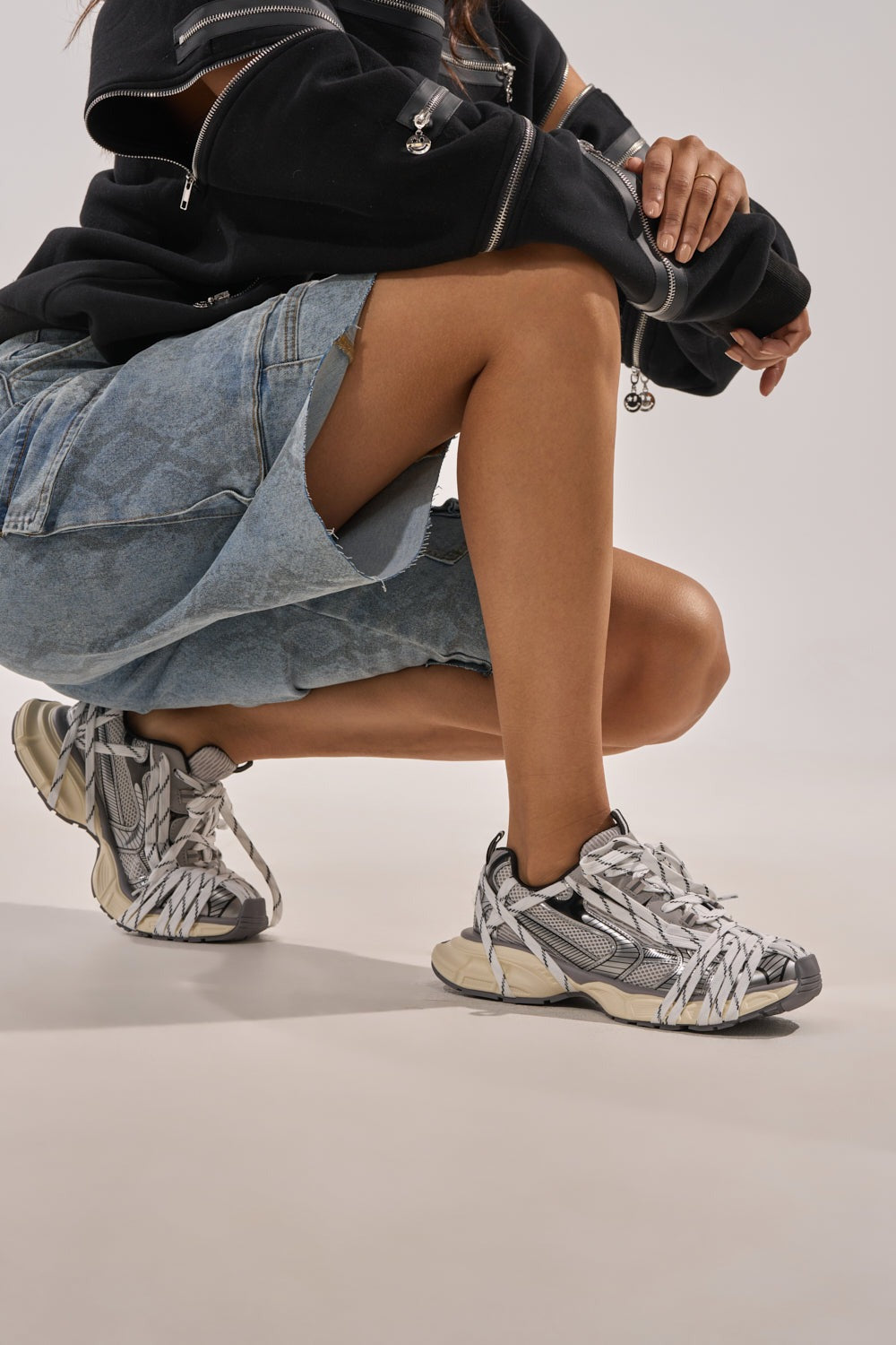 AZALEA WANG SAMURAI GREY MULTI CHUNKY SNEAKER